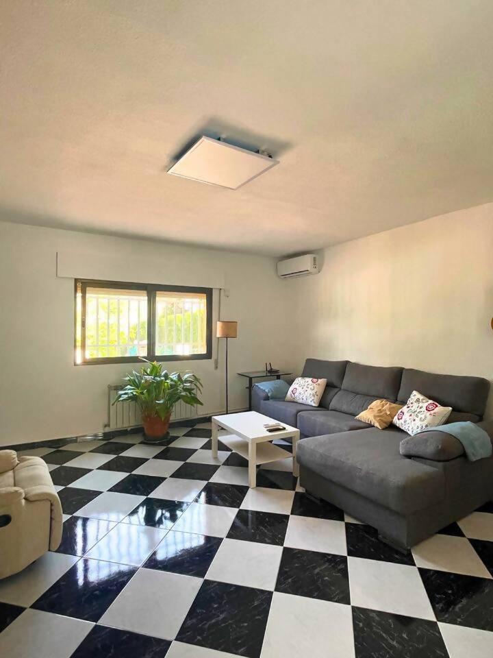 הוילה Casa Con Jardin En Ogíjares מראה חיצוני תמונה